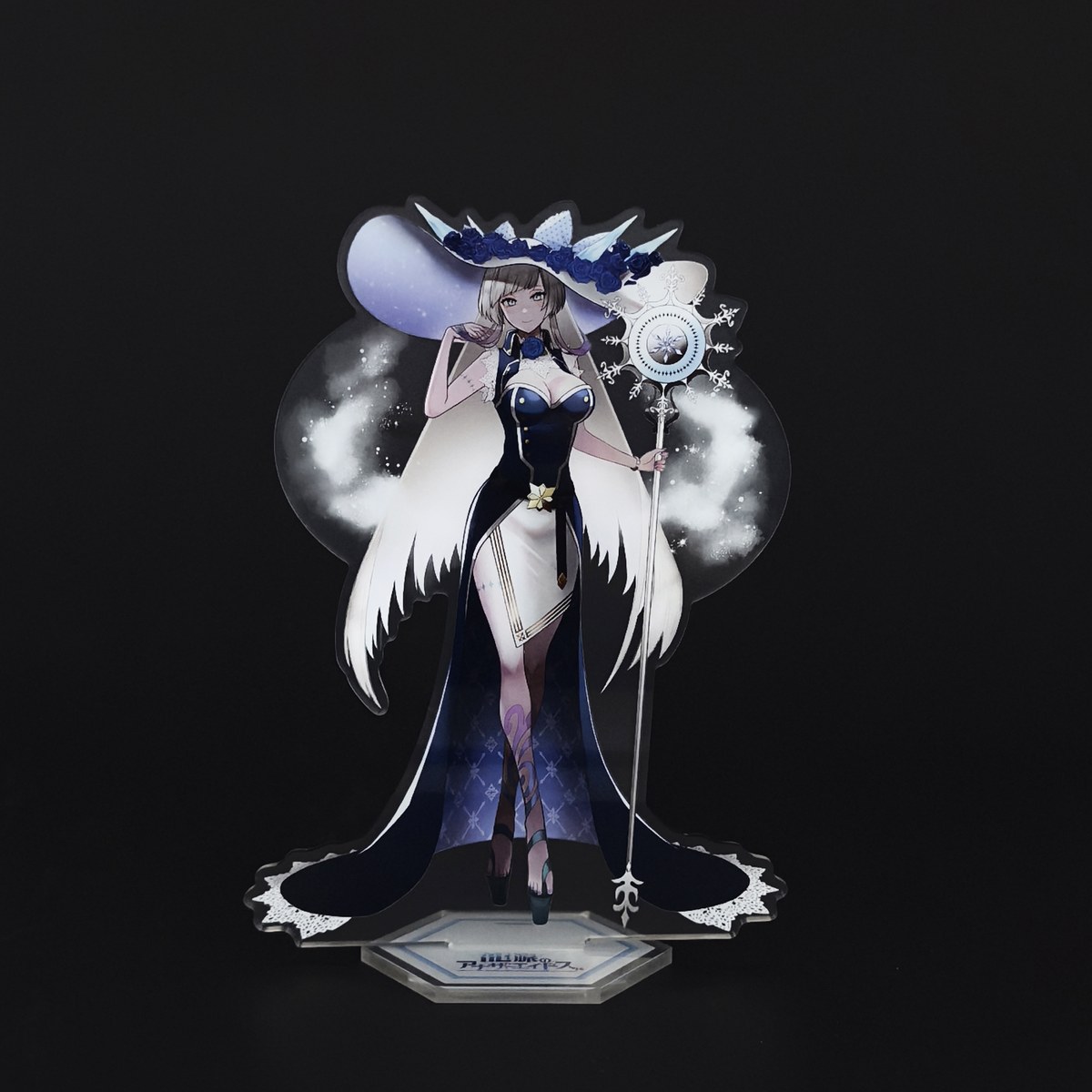 Lisa Acrylic Stand - Image 2